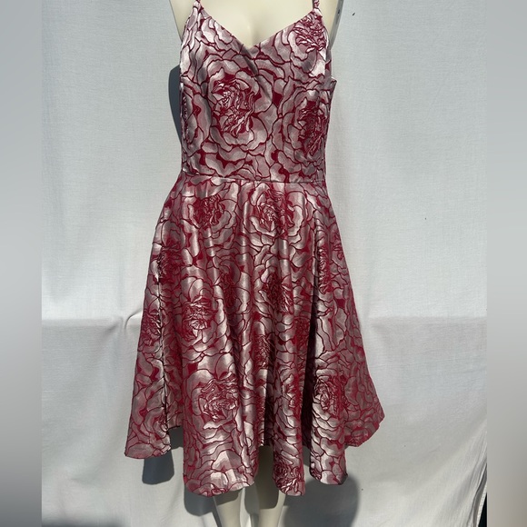 White House Black Market NWT market Rose Jacquard Fit-And-Flare Dress size 10 - Picture 3 of 10